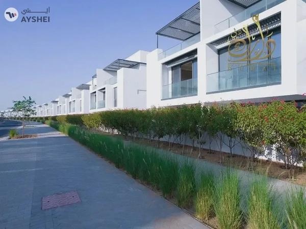 50% SLD discount-Waterfront Villa-Private Pool-Ready to Move in