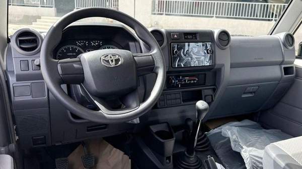 Toyota Land Cruiser Pick Up Toyota Land Cruiser Pickup LC79 4.2L Diesel V6 2024