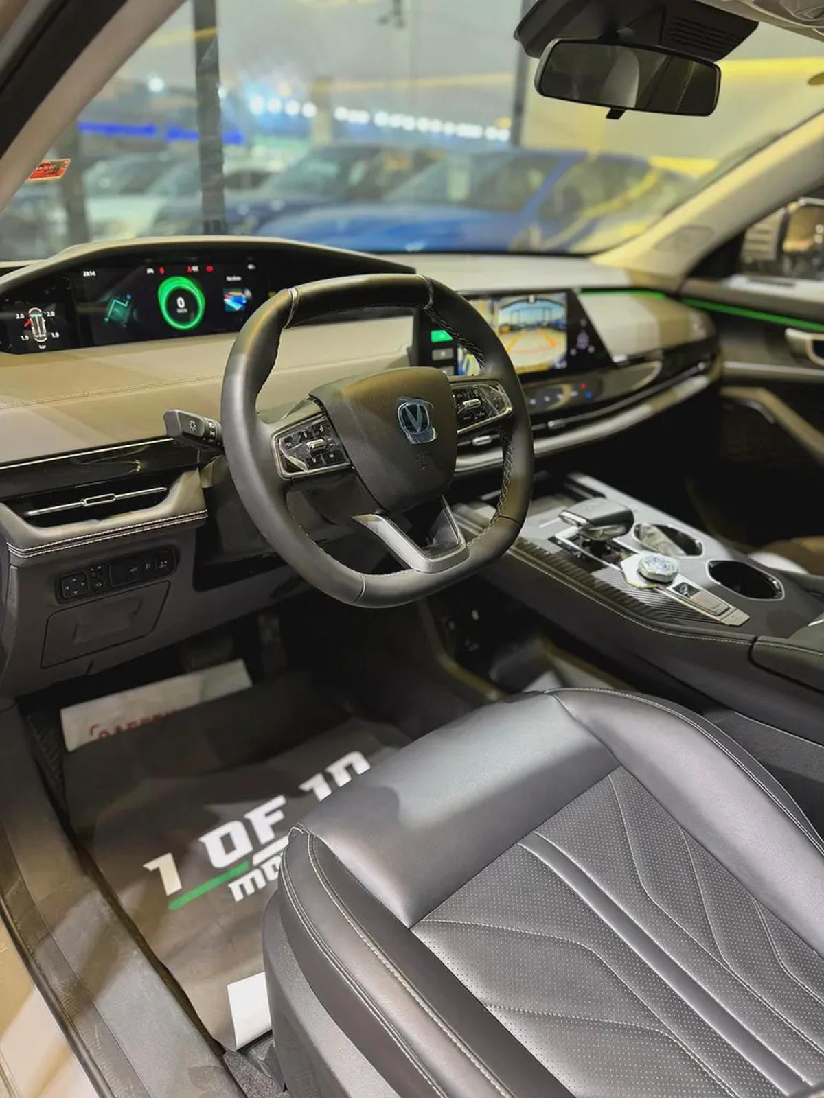 2023 CHANGAN UNI K PLATINUM WITH 360 DEGREE CAMERA/FULLY LOADED BRAND NEW ZERO KM-12-12