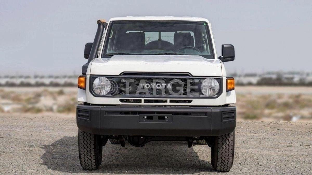 Toyota Land Cruiser Pick Up Toyota Land Cruiser Pickup LC79 DC 4.2L Diesel 2025-1-1