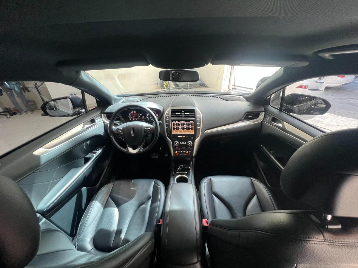 Massive Price Drop!!! // AED 760 // 20%DP // 2019 Lincoln MKC Premiere 2.0T V4-2-2