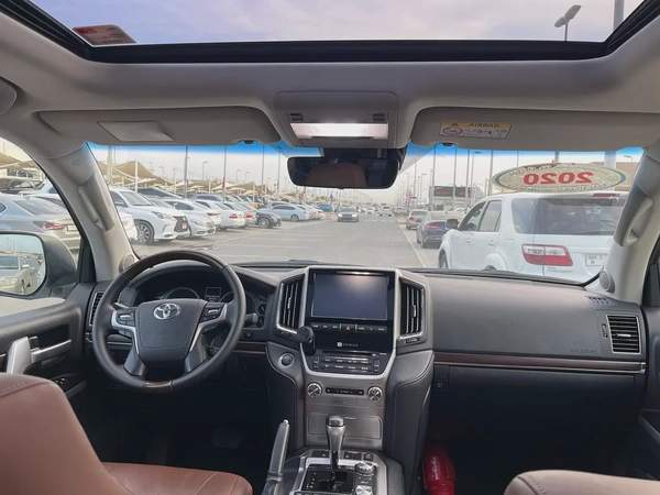 Toyota Land Cruiser VXR 2020 GCC Specs
