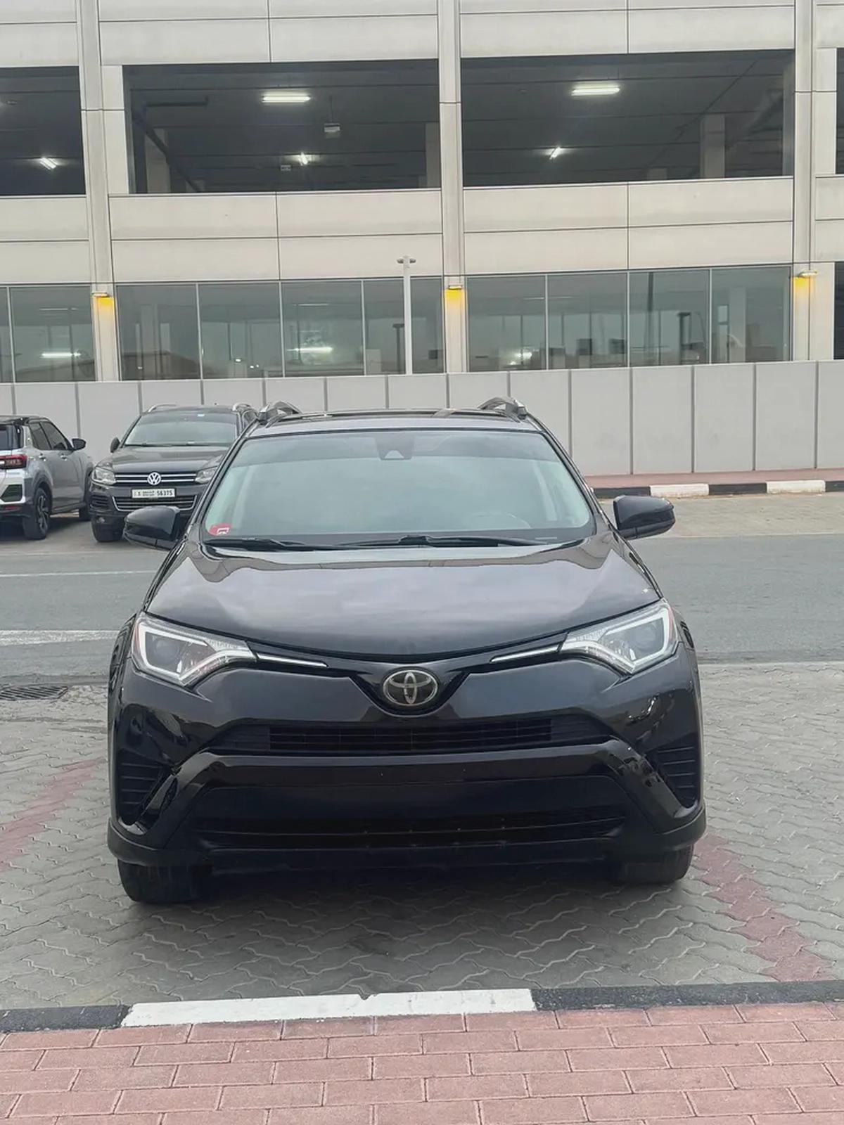 Toyota Rav 4 LE 2018, Canadian Specs - Reliable and Fuel Efficient-0-0