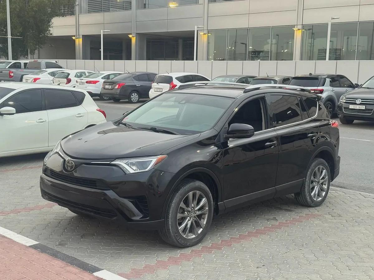 Toyota Rav 4 LE 2018, Canadian Specs - Reliable and Fuel Efficient-2-2