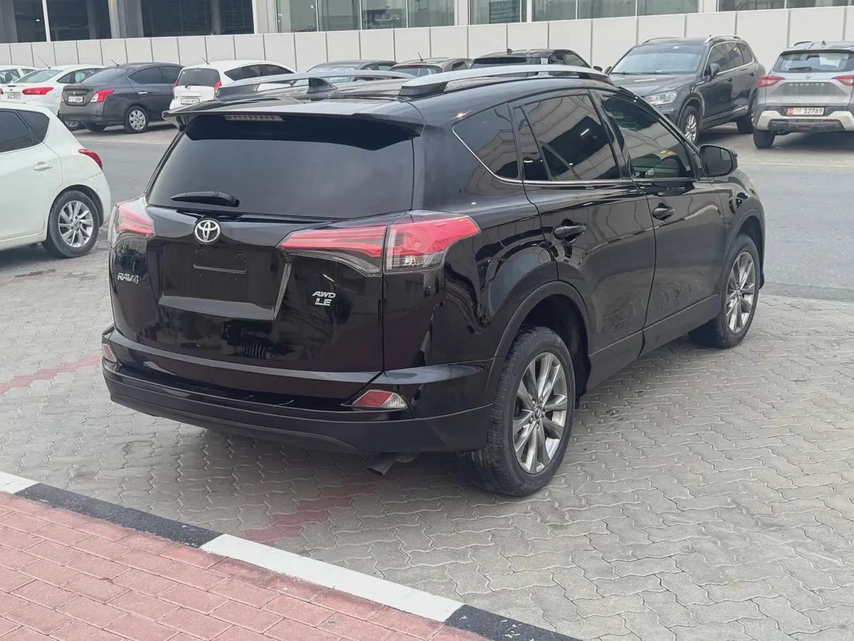 Toyota Rav 4 LE 2018, Canadian Specs - Reliable and Fuel Efficient-5-5