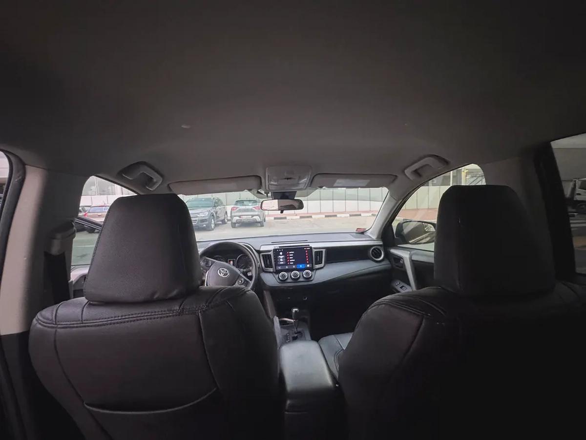 Toyota Rav 4 LE 2018, Canadian Specs - Reliable and Fuel Efficient-11-11