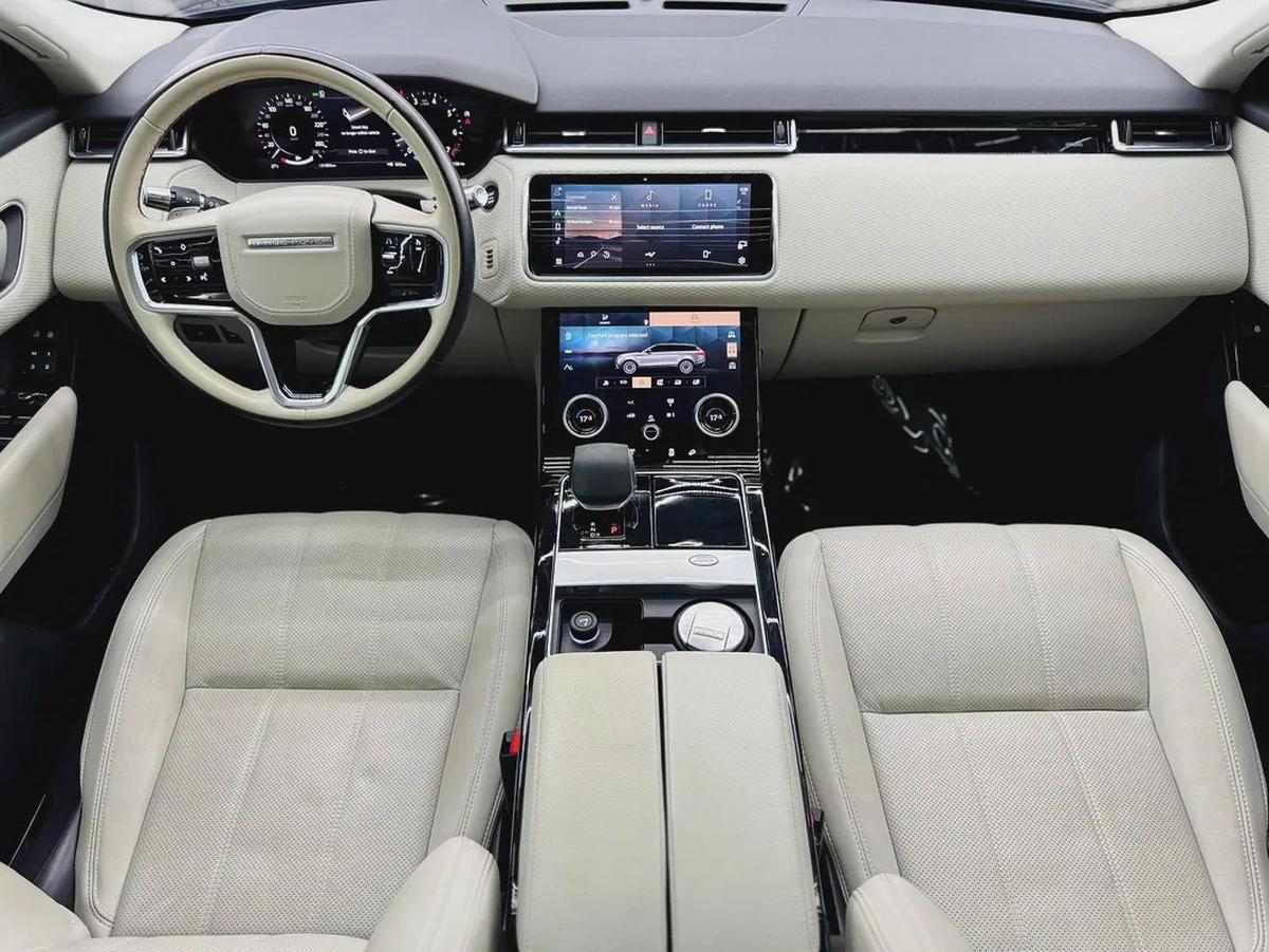 Land Rover Range Rover Velar 2021 GCC specs for 169,000.00 AED-6-6