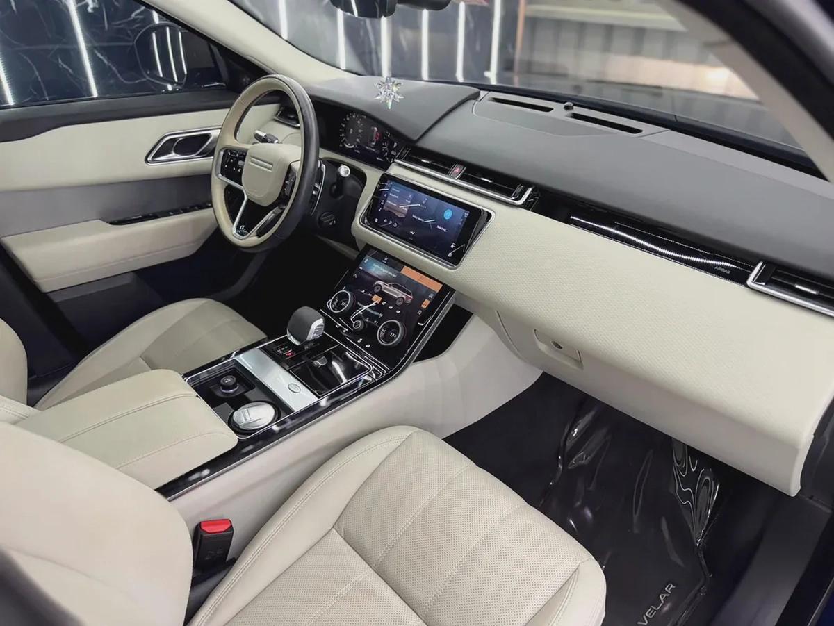 Land Rover Range Rover Velar 2021 GCC specs for 169,000.00 AED-8-8