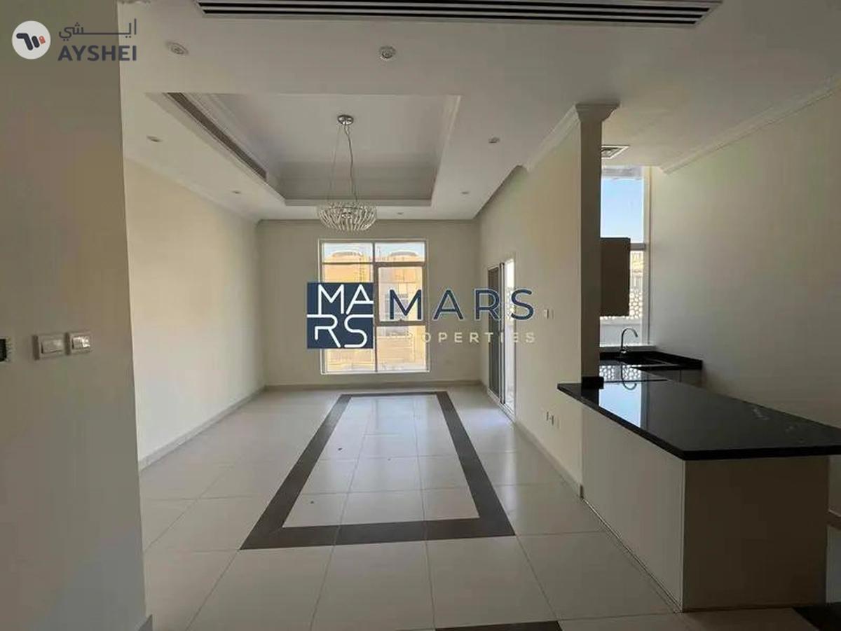 | Luxerious 4 Bedroom Villa | Big Garden | Prime Location |-10-10