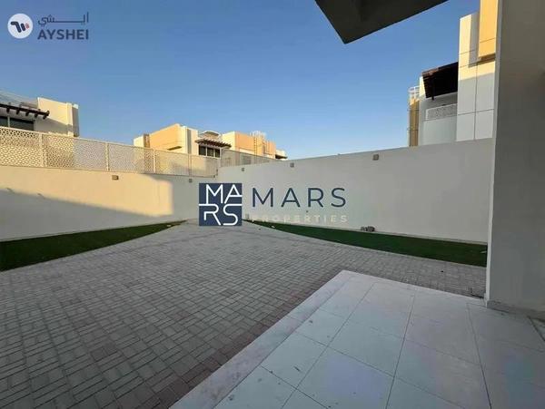 | Luxerious 4 Bedroom Villa | Big Garden | Prime Location |