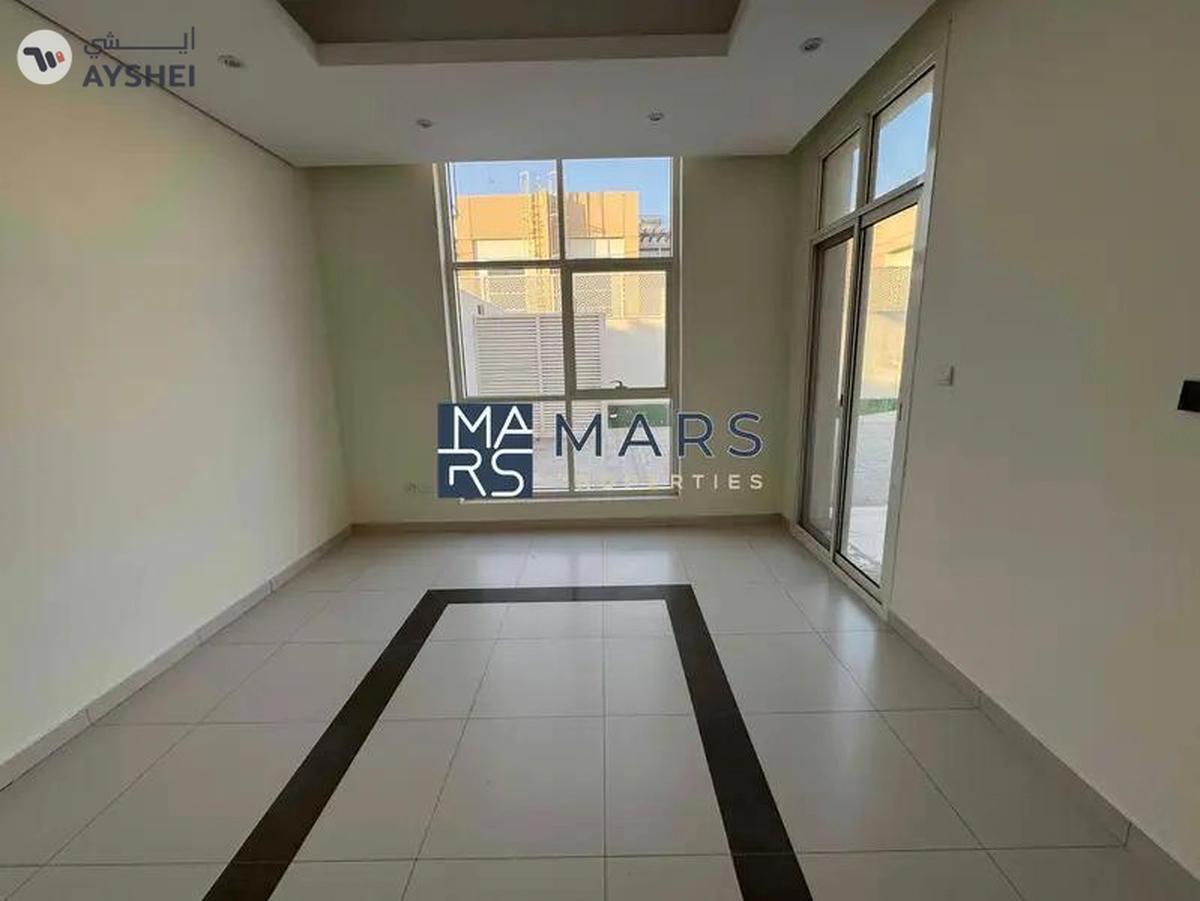 | Luxerious 4 Bedroom Villa | Big Garden | Prime Location |-7-7