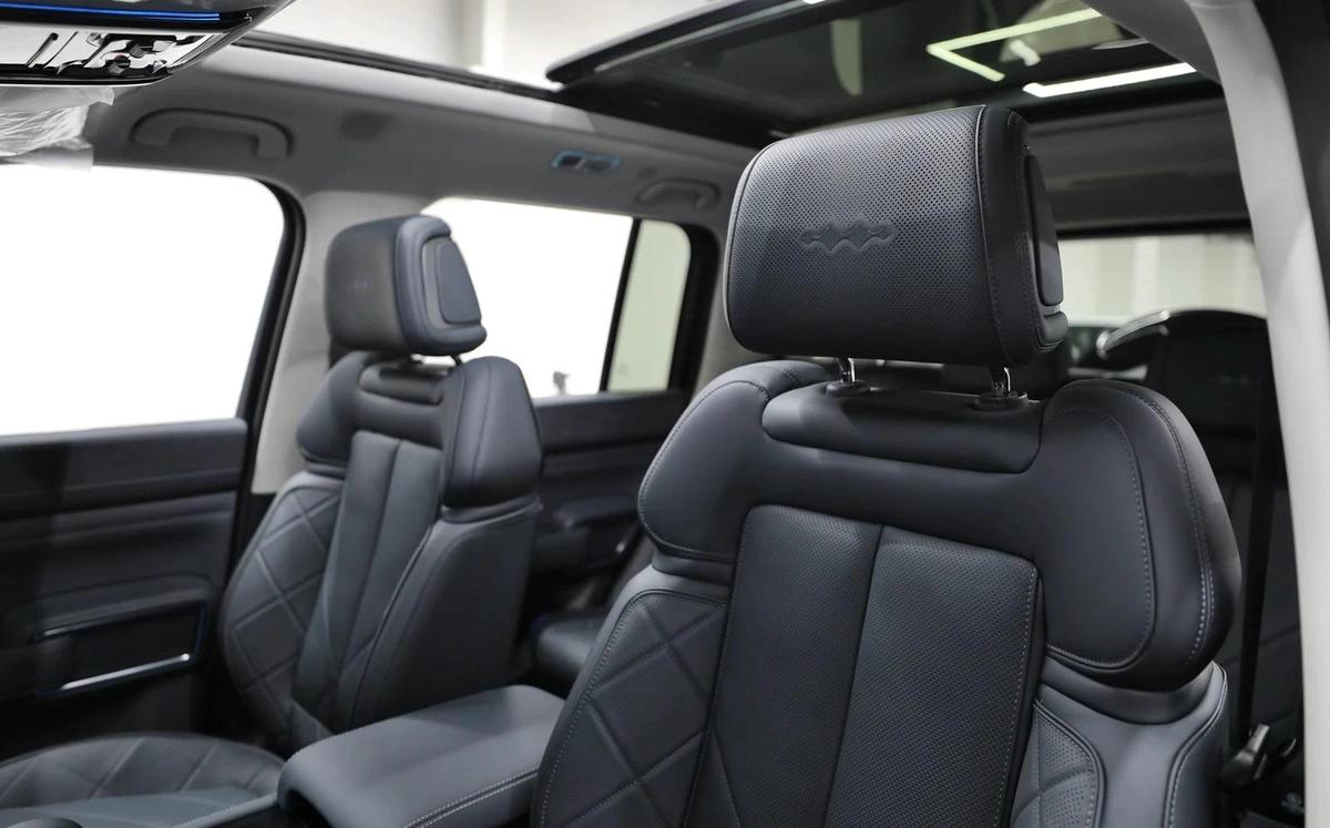 BYD Leopard 5 | Brand New | Under Agancy Warranty 5 Years | AED 2,450 monthly-8-8