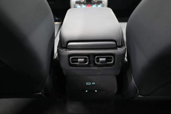 BYD Leopard 5 | Brand New | Under Agancy Warranty 5 Years | AED 2,450 monthly