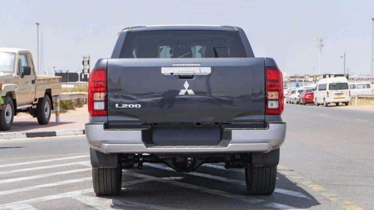 Mitsubishi L200 Mitsubishi L200 SPORTERO 2.4L Diesel Full Option 2024 0KM-3-3