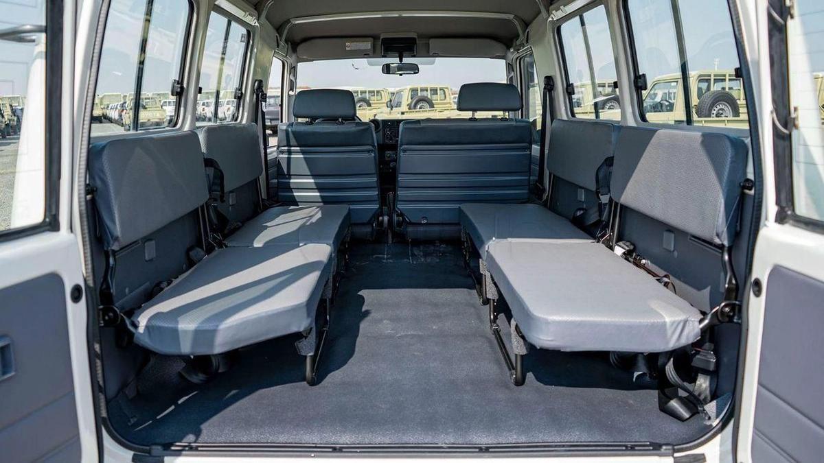 Toyota Land Cruiser 70 LC 78-16-16