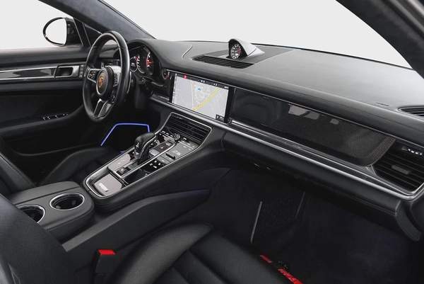 7,022 AED / 48 month’s | 0% DP | 2018 Porsche Panamera Sport Turismo Turbo / Porsche Warranty