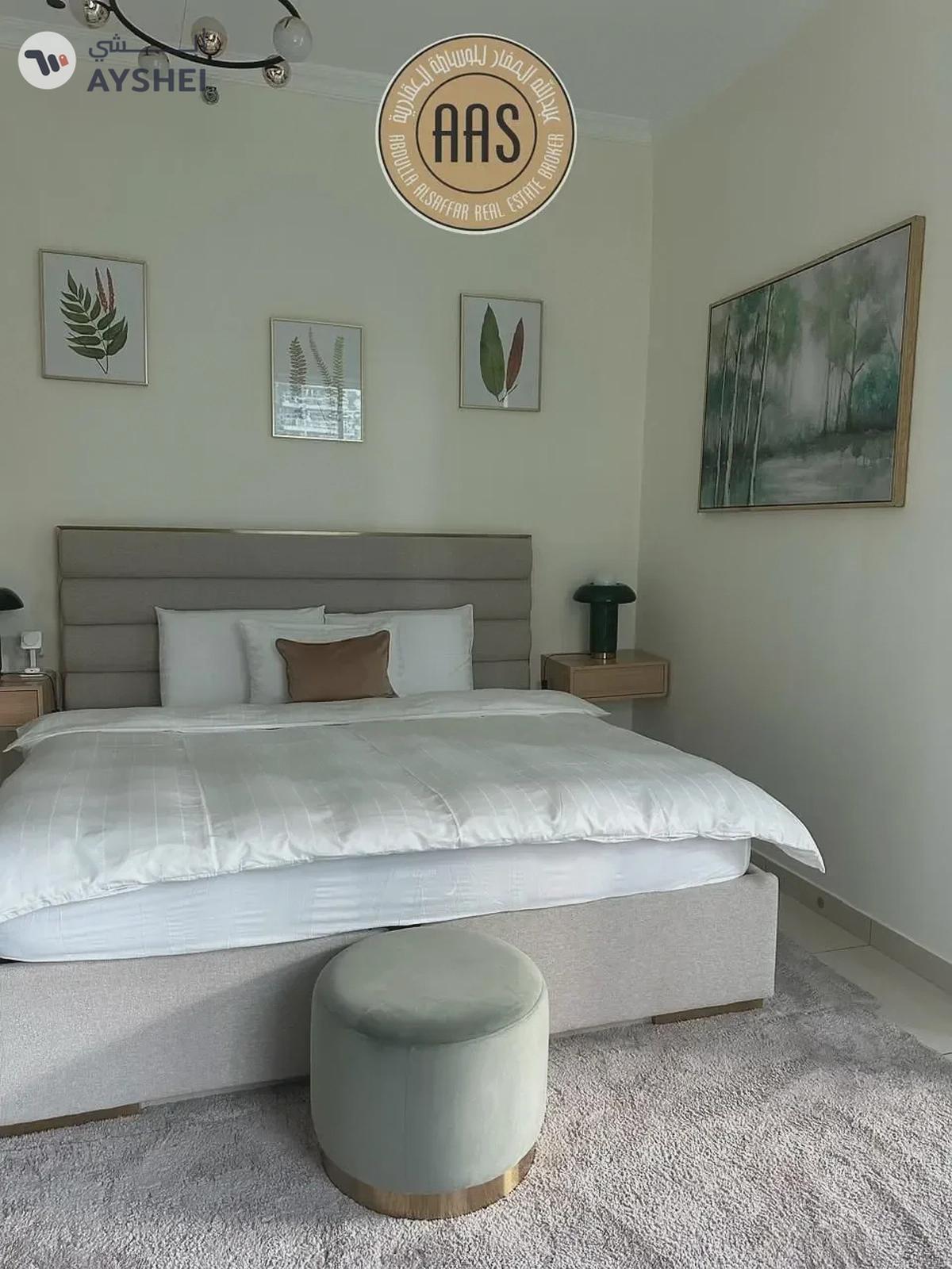 Luxurious Huge// 2bhk Flat //Fully Furnished//Ready To Move-12-12