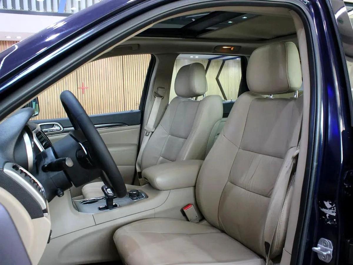 2014 - Jeep Grand Cherokee Limited V6 GCC Specs-16-16