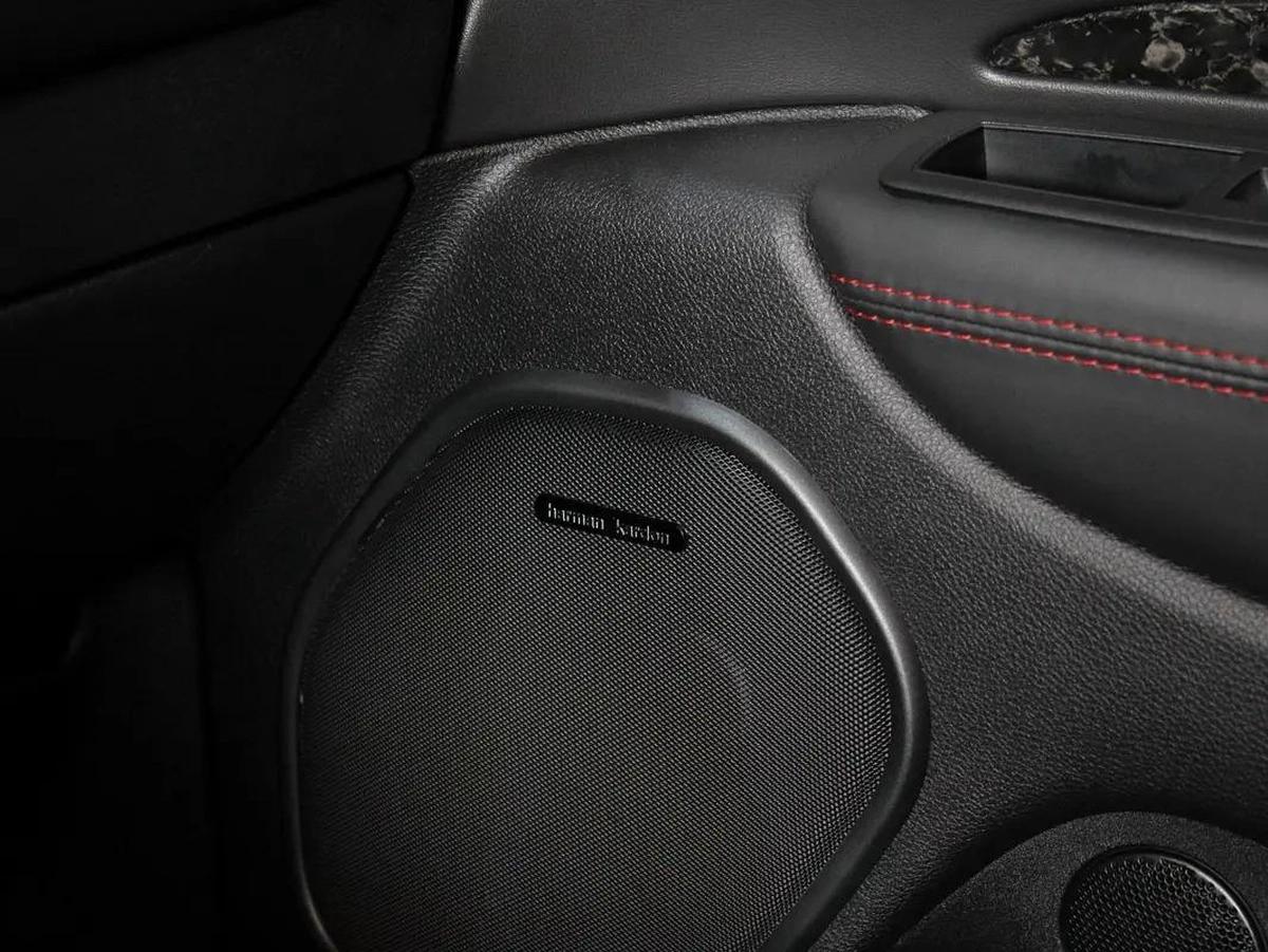 2024 - Dodge Durango R/T HEMI V8 with warranty-1-1