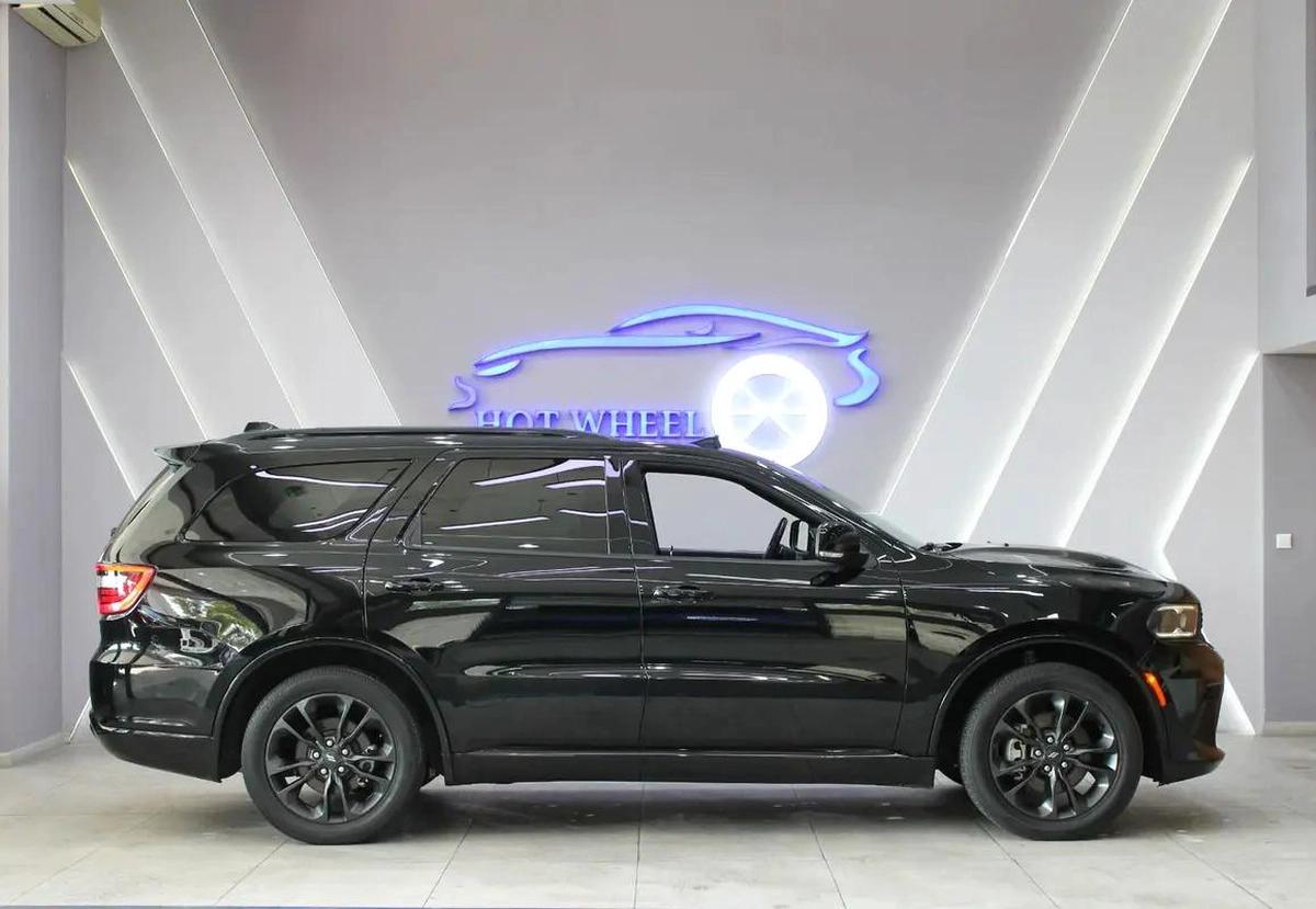 2024 - Dodge Durango R/T HEMI V8 with warranty-11-11