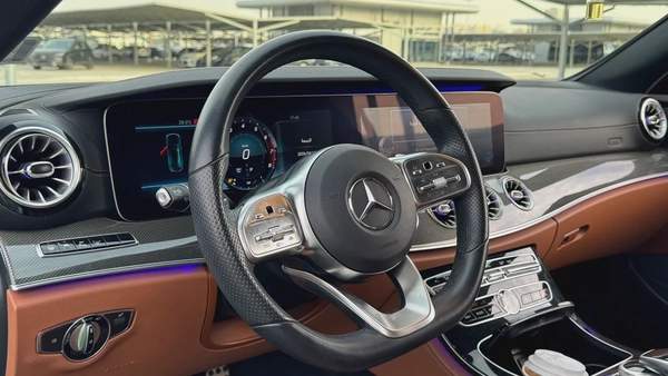 Mercedes E 450 coupe super clean