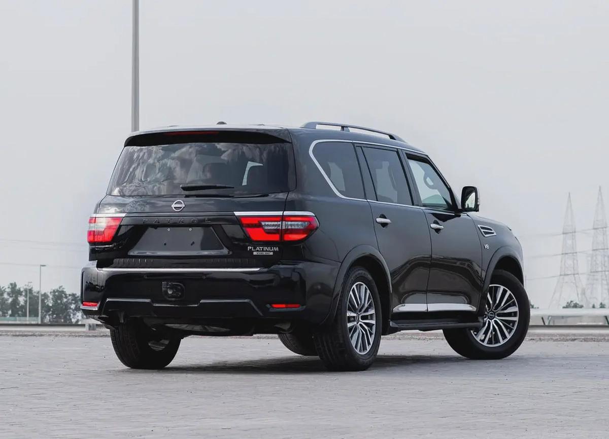 Nissan armada platinum 2021-4-4