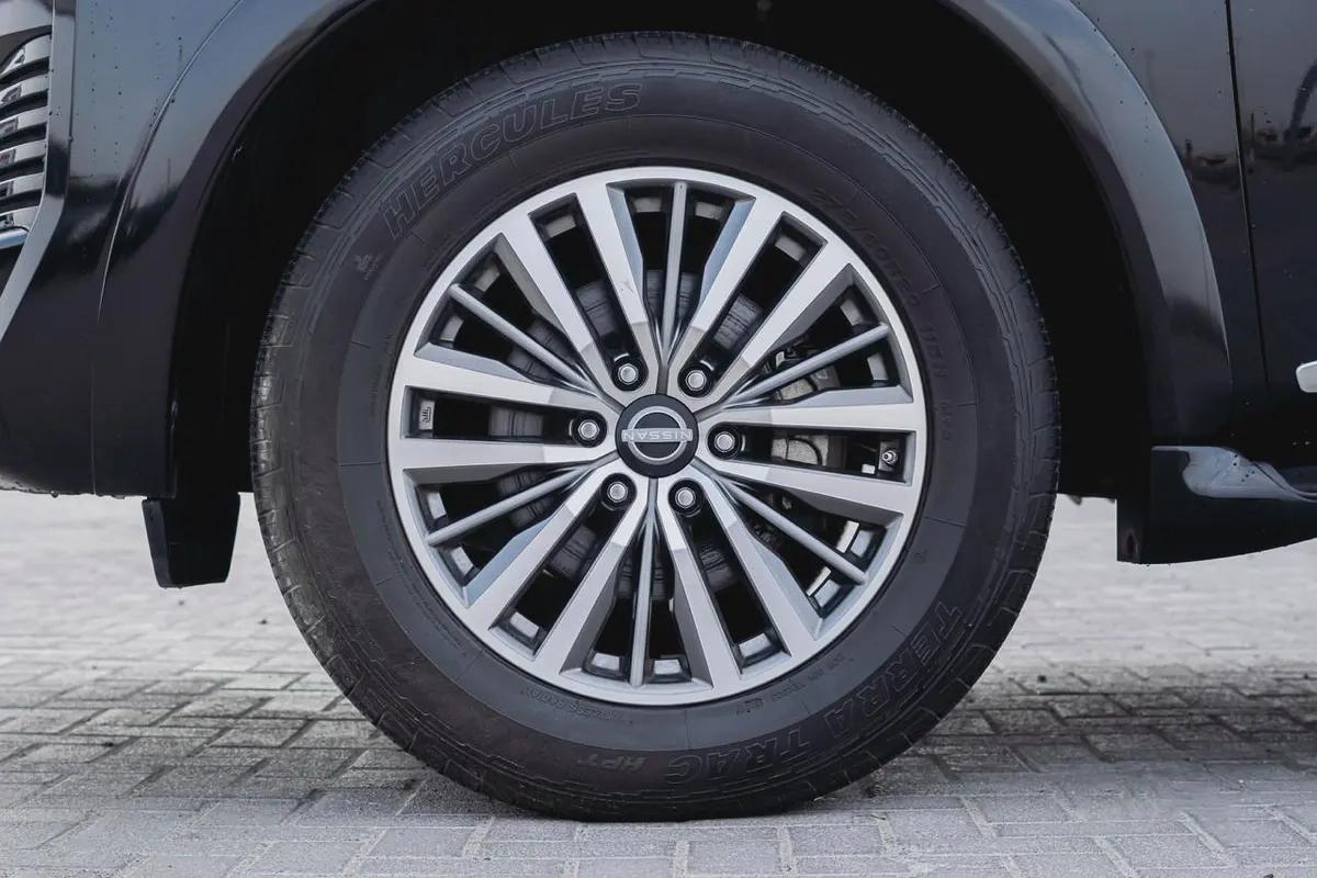 Nissan armada platinum 2021-7-7