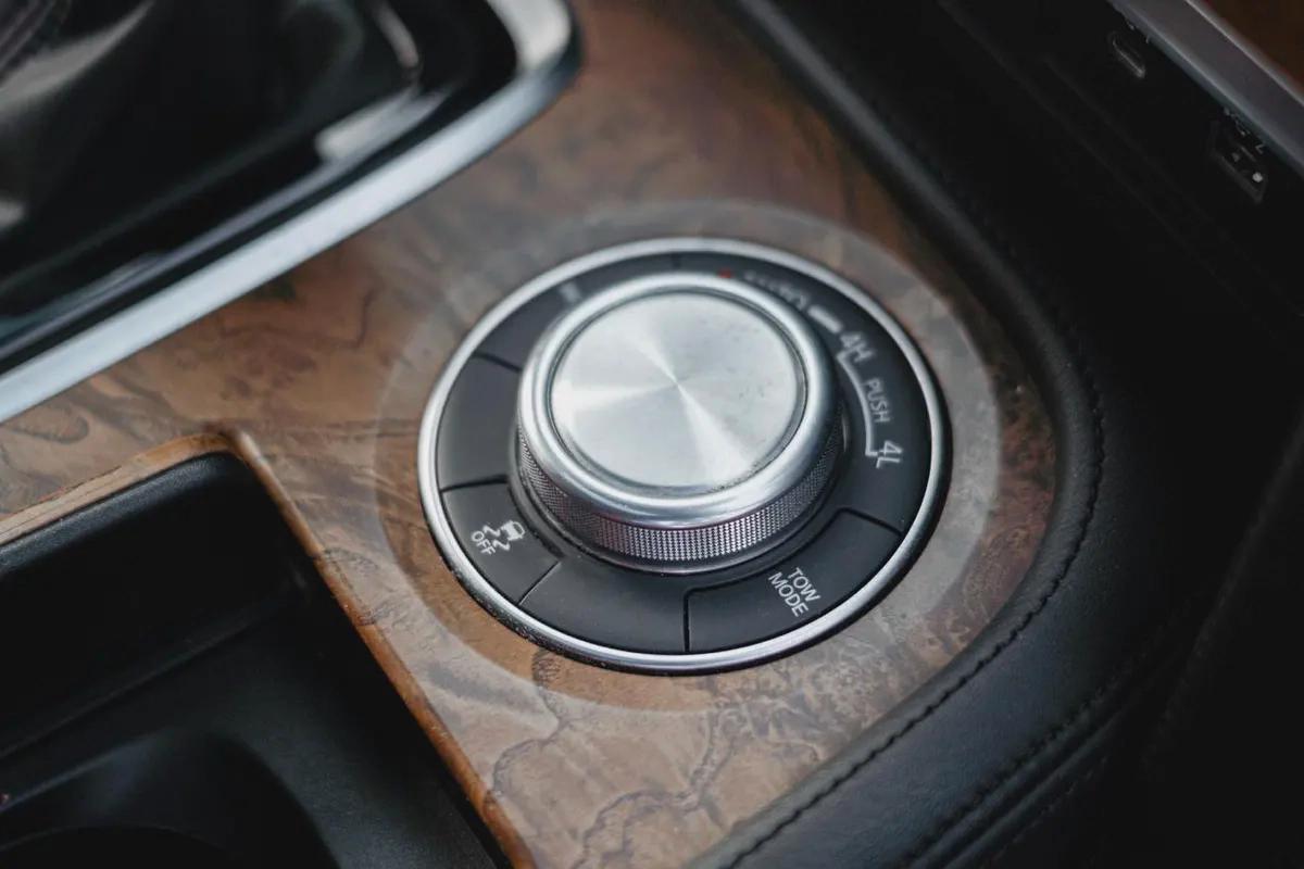 Nissan armada platinum 2021-12-12