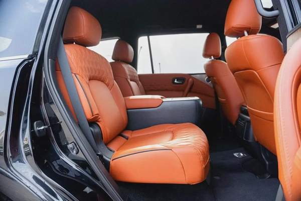 Nissan armada platinum 2021