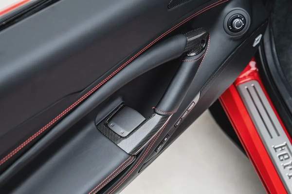 2022 FERRARI F8 SPIDER | MAIN DEALER SERVICE