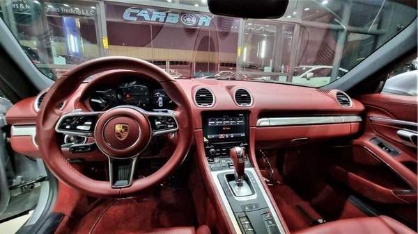 Porsche 718 Cayman PORSCHE CAYMAN 718 2018 GCC IN IMMACULATE CONDITION WITH ONLY 69K KM