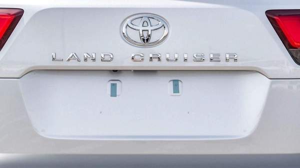 Toyota Land Cruiser VX 3.3L