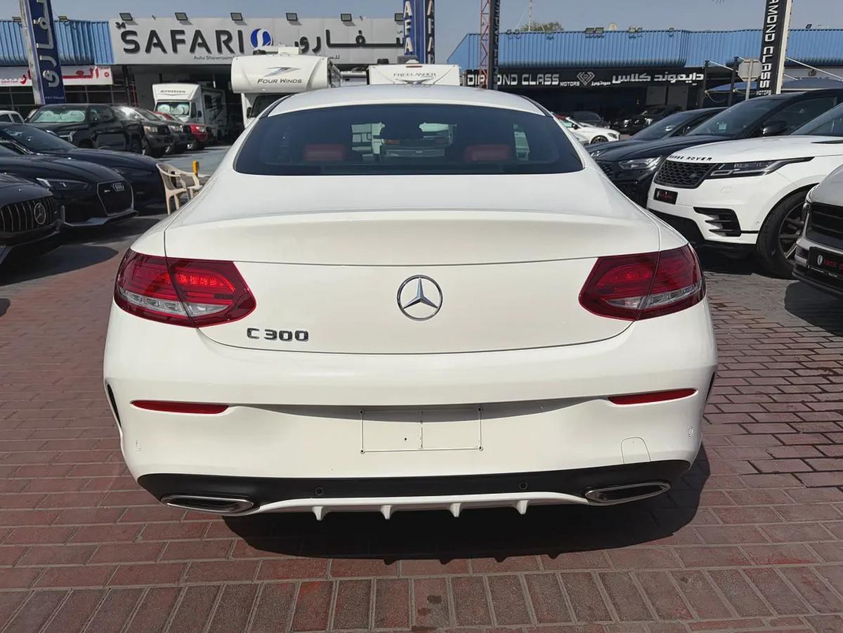 2018. C300 coupe. Gcc spec.-4-4