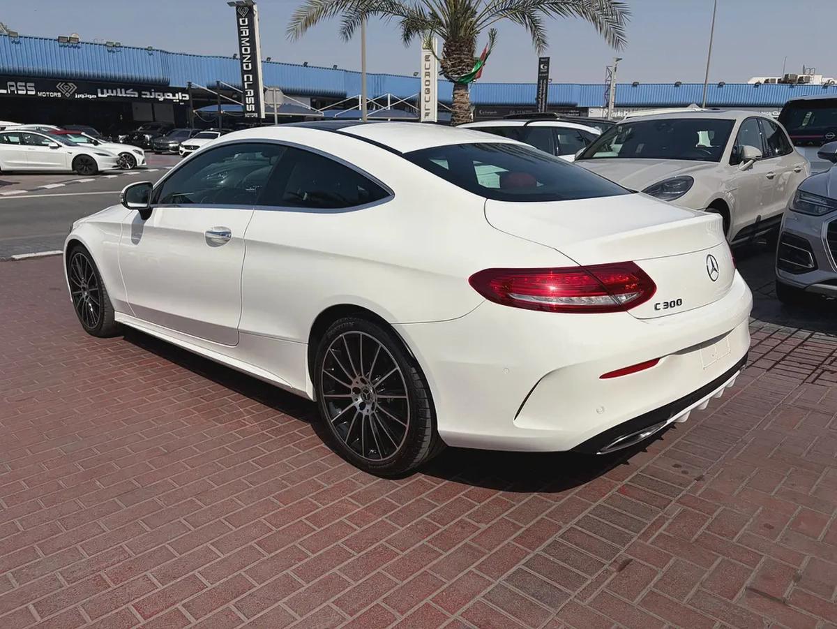 2018. C300 coupe. Gcc spec.-5-5