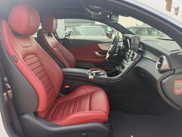 2018. C300 coupe. Gcc spec.