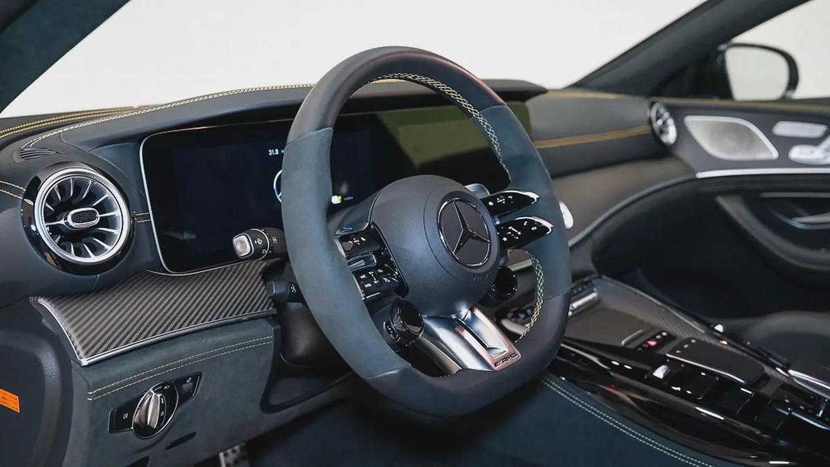 Special Offer | AED 8,606 PM | Up to 3 Years Unlimited Warranty | GT 63 S 4Matic+ E Performance-3-3