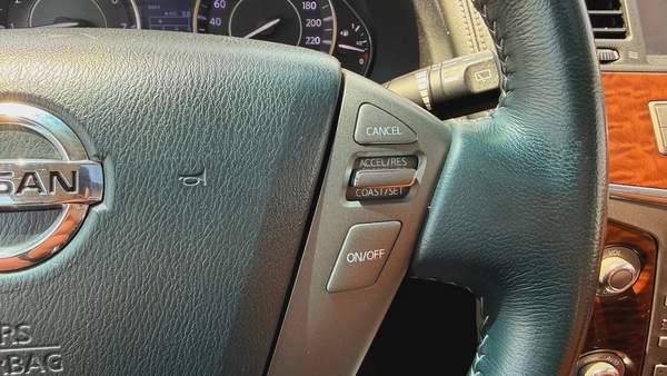 5.6 L LE PLATINUM | 1 OWNER | GCC |