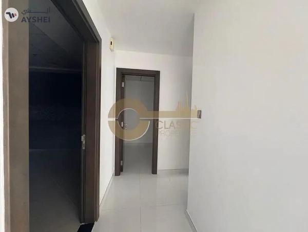 Spacious 1BR | Closed Kitchen| Near Metro| Balcony