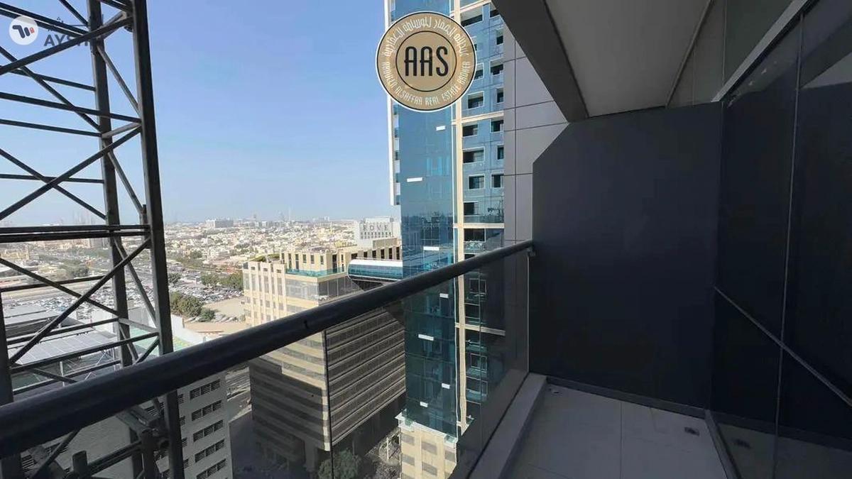 spacious 3bhk in sheikh zayad road rent only 235k-1-landscape