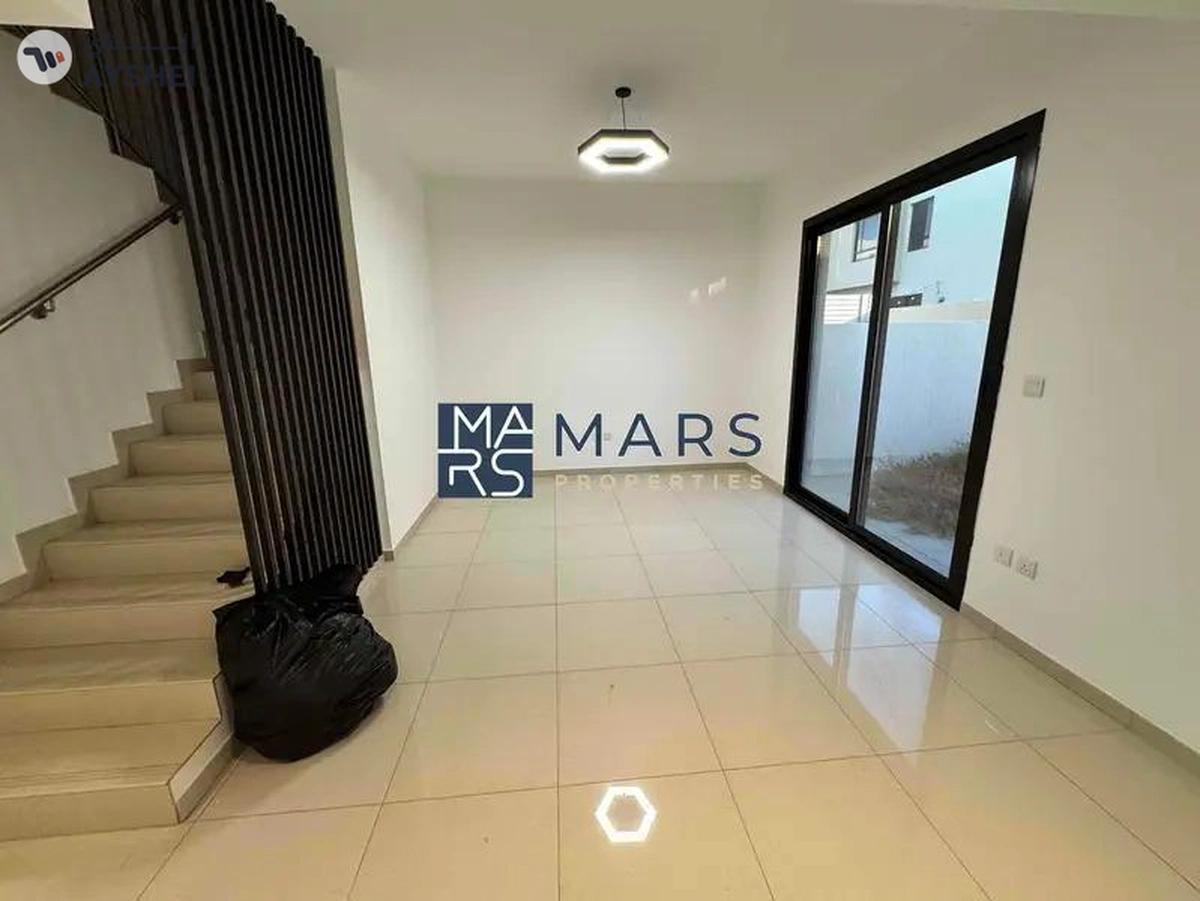 | Spacious 2 Bedroom With Maid Room | Prime Location |-4-4