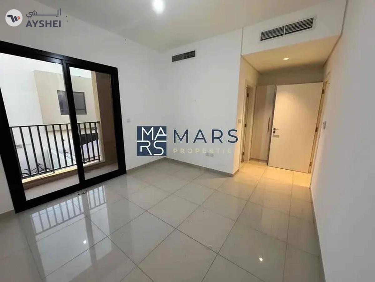 | Spacious 2 Bedroom With Maid Room | Prime Location |-6-6