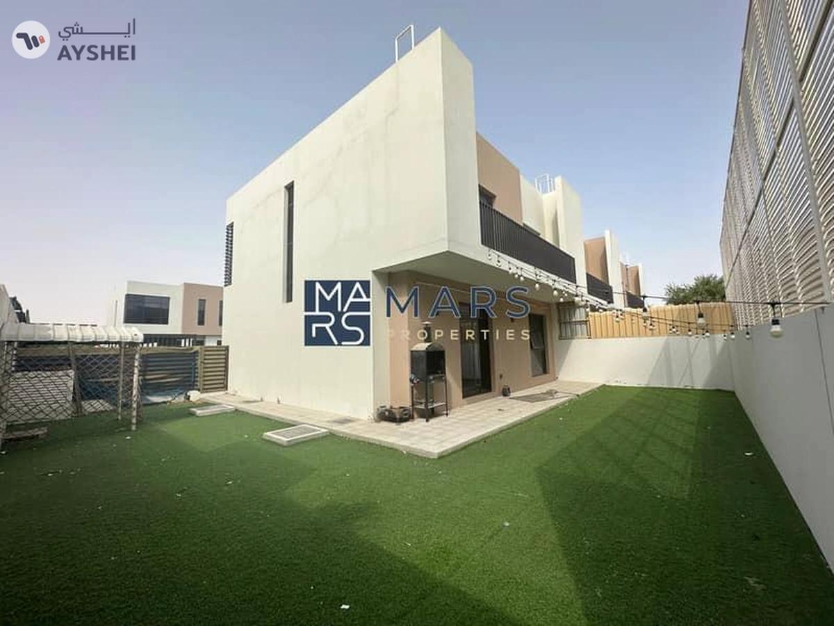Spacious 4 bedrooms villa is available for sales in nasma Residence-9-9