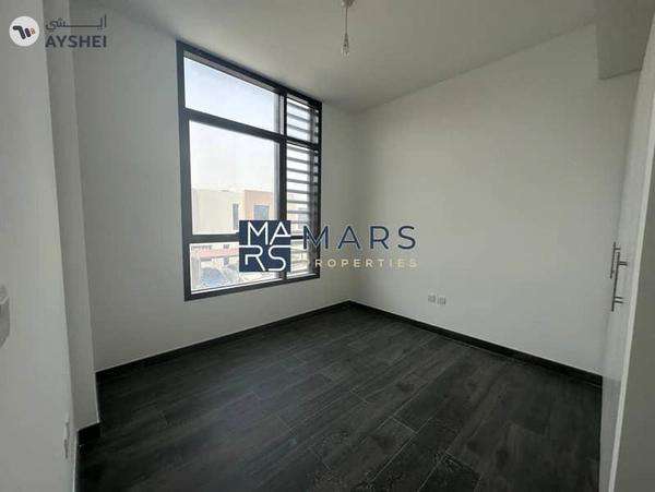 Spacious 4 bedrooms villa is available for sales in nasma Residence