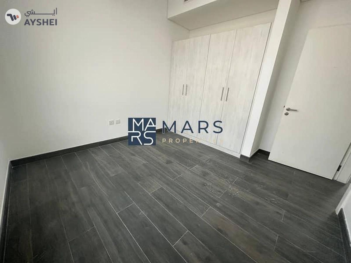 Spacious 4 bedrooms villa is available for sales in nasma Residence-12-12