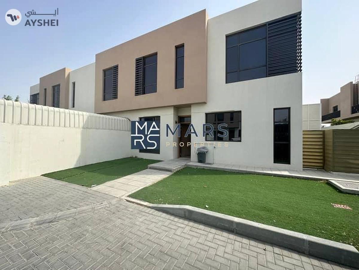Spacious 4 bedrooms villa is available for sales in nasma Residence-0-landscape