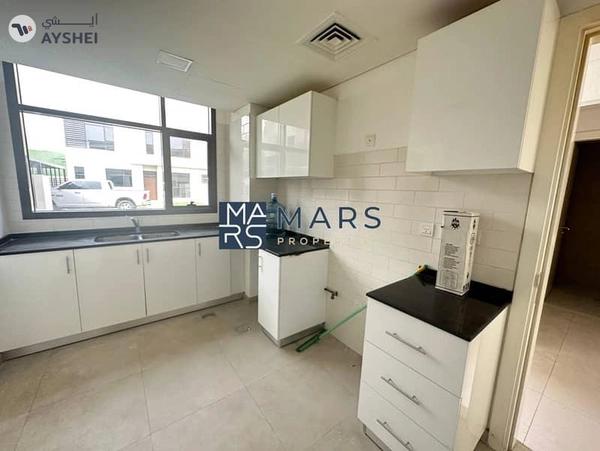 Spacious 4 bedrooms villa is available for sales in nasma Residence