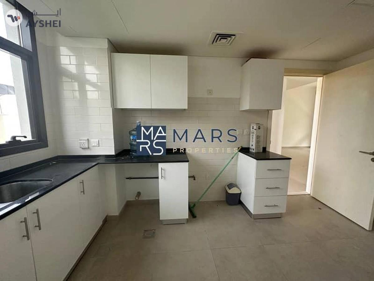 Spacious 4 bedrooms villa is available for sales in nasma Residence-6-6