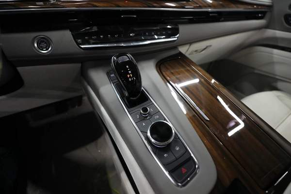 GCC | Cadillac Escalade 600