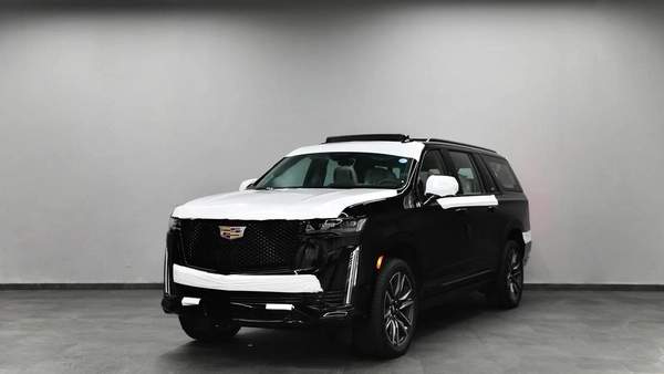 GCC | Cadillac Escalade 600