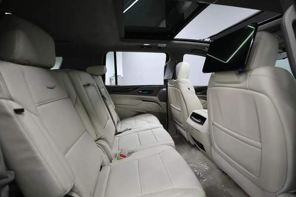 GCC | Cadillac Escalade 600